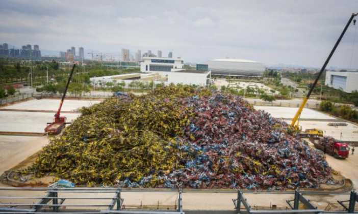 trash bicycles in China